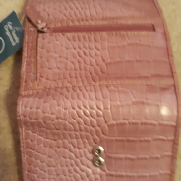 Nine West Crocodile Pattern Wallet Organizer - Picture 2 of 5